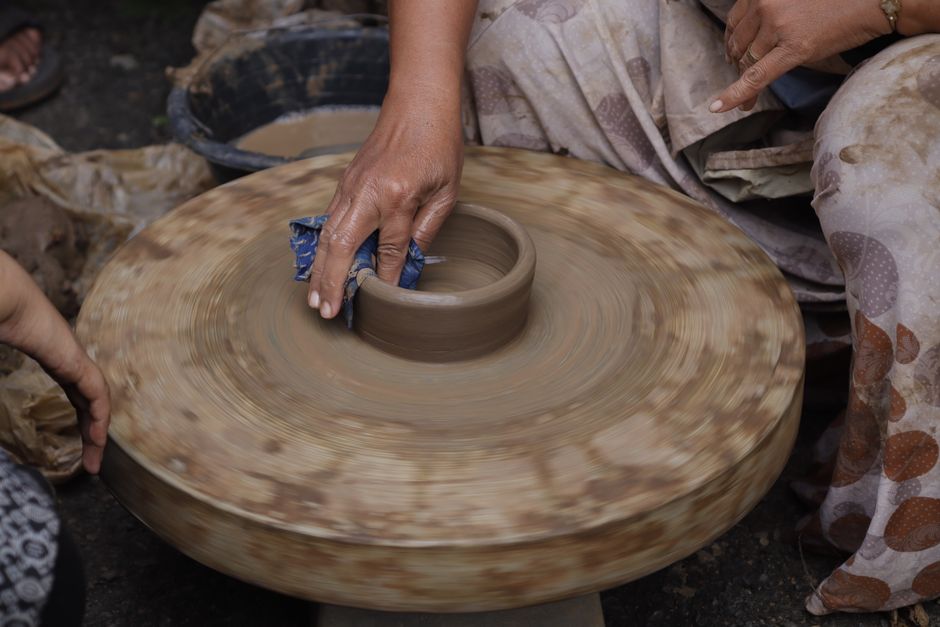 My Golden Rules for Wheel Throwing Fundamentals & Centering That Never Let Me Down
